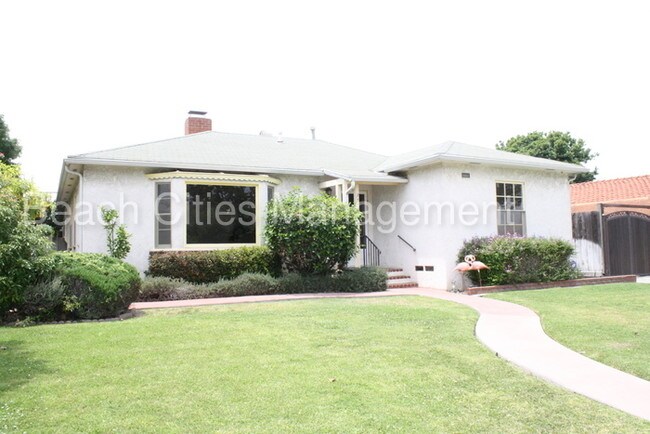 Building Photo - 3719 Gundry Ave