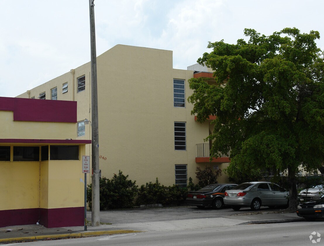 Building Photo - 2030-2040 NW 7th St