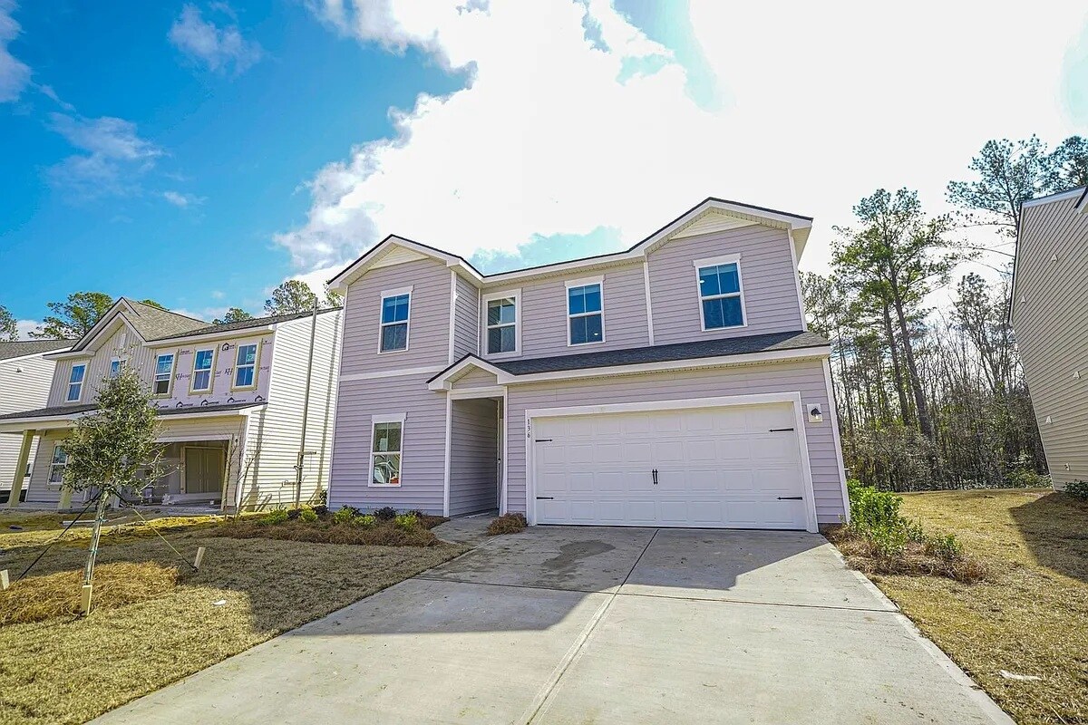Foto principal - 136 Kingswood Ter
