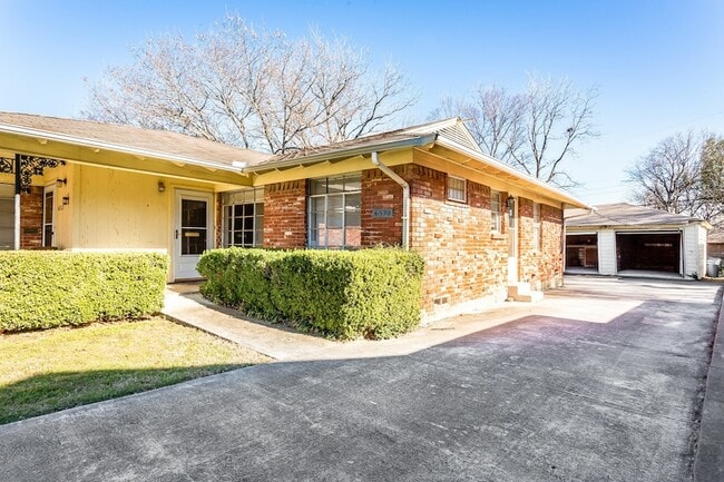 Foto del edificio - 6520 St Moritz Ave