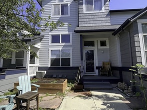 Building Photo - 3616 Oakwood Dr