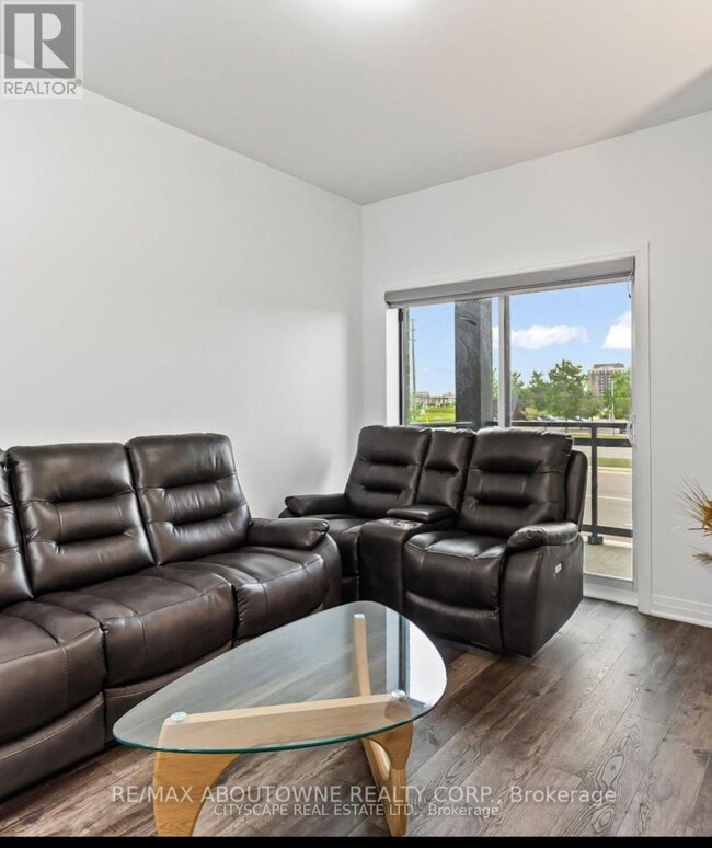 Building Photo - 102 Grovewood Common