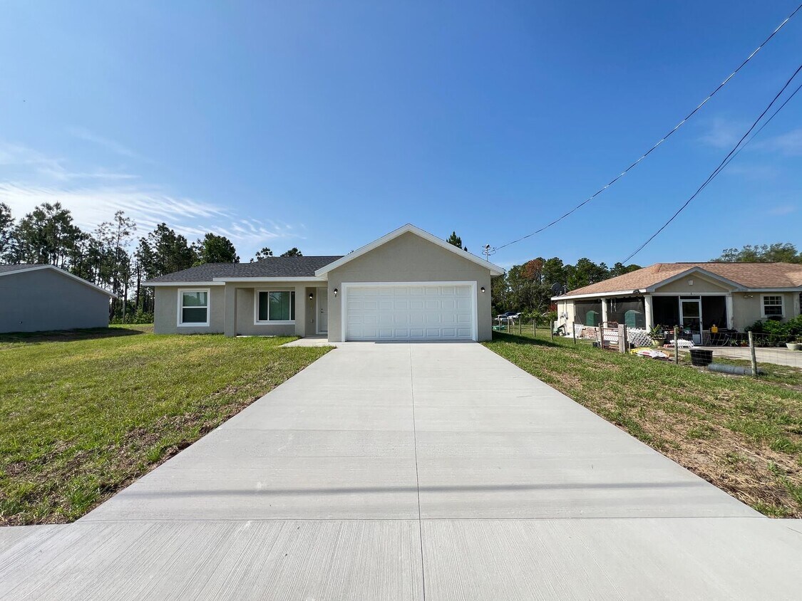 Primary Photo - Charming 3-Bedroom Home in Peaceful Ocklaw...