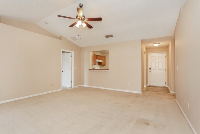 Building Photo - 2141 Ardencroft Dr