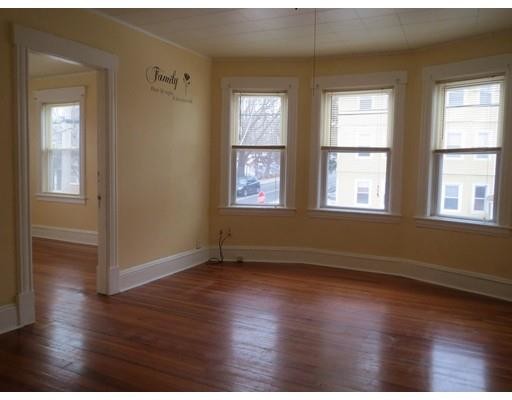 Building Photo - 4 Burton St