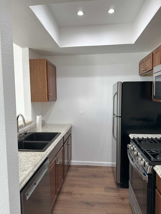 Building Photo - 19350 Sherman Way