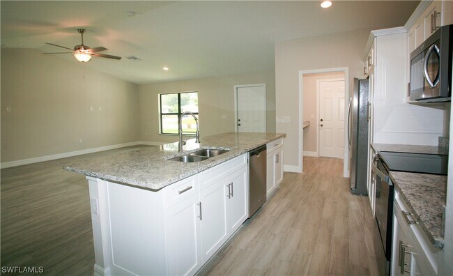 Building Photo - 8445 Coral Dr