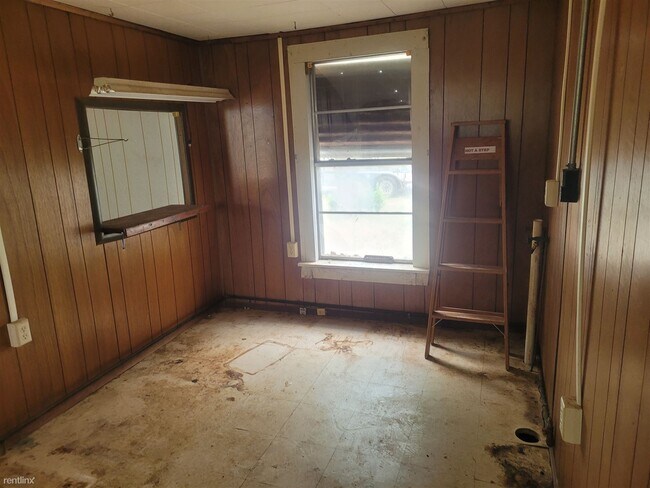 Foto del edificio - 2 br, 1 bath House - 316 North Center Street