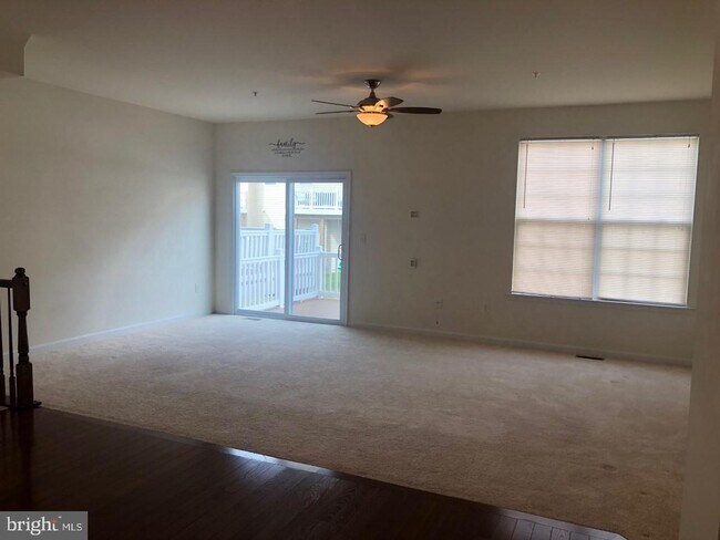 Building Photo - 3618 Glouster Dr