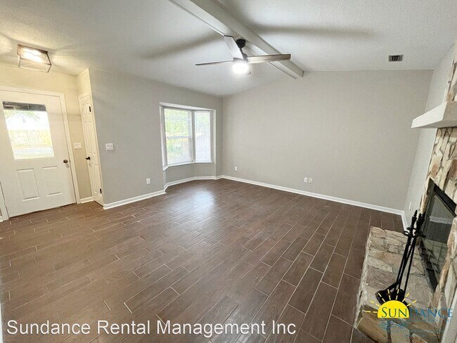Building Photo - 3 br, 2 bath House - 1920 Redwood Avenue