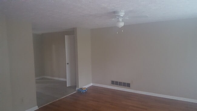 Building Photo - There is no place like home!
