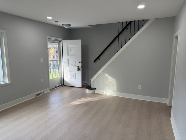 Foto del edificio - 1115 Fairdale St