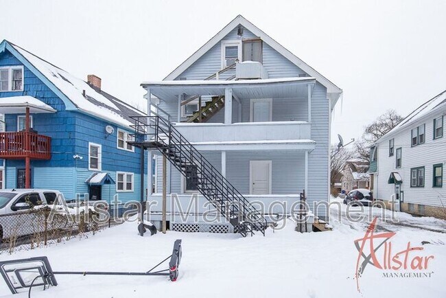 Foto del edificio - 3820 E 142nd St