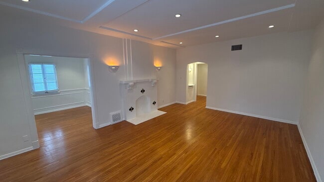 Building Photo - 6130 Orange St