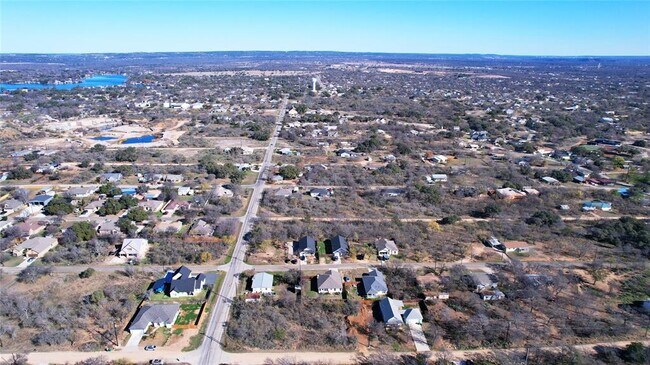 Foto del edificio - 111 E Hickory Dr