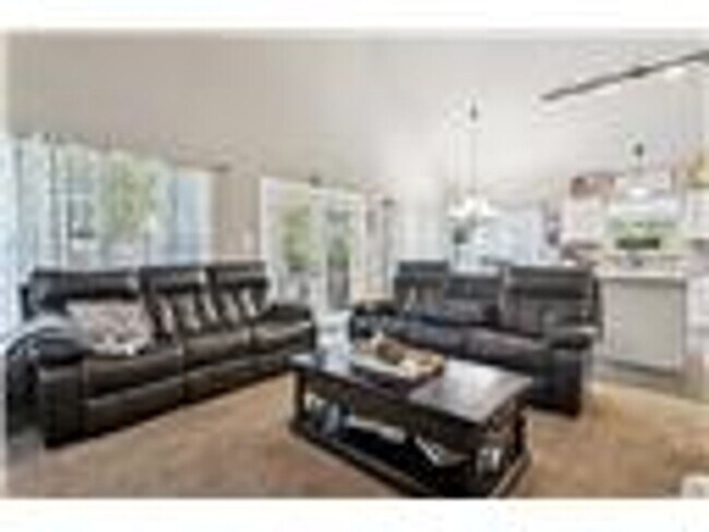 Foto del edificio - Elegance at it's Finest