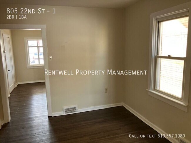 Building Photo - 805 22nd St