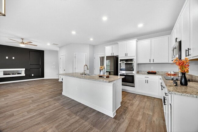 Building Photo - 583 Overlook Rd