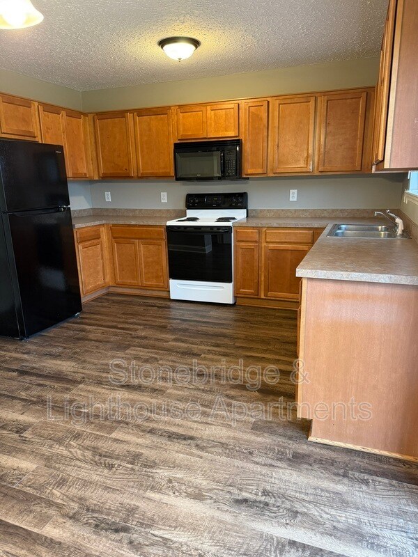 Foto del edificio - 2804 Coyote Ct