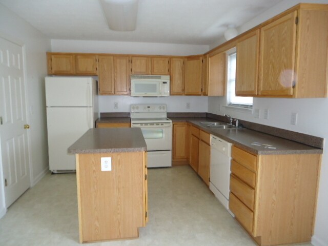 Foto del edificio - 115 Seabreeze Ln