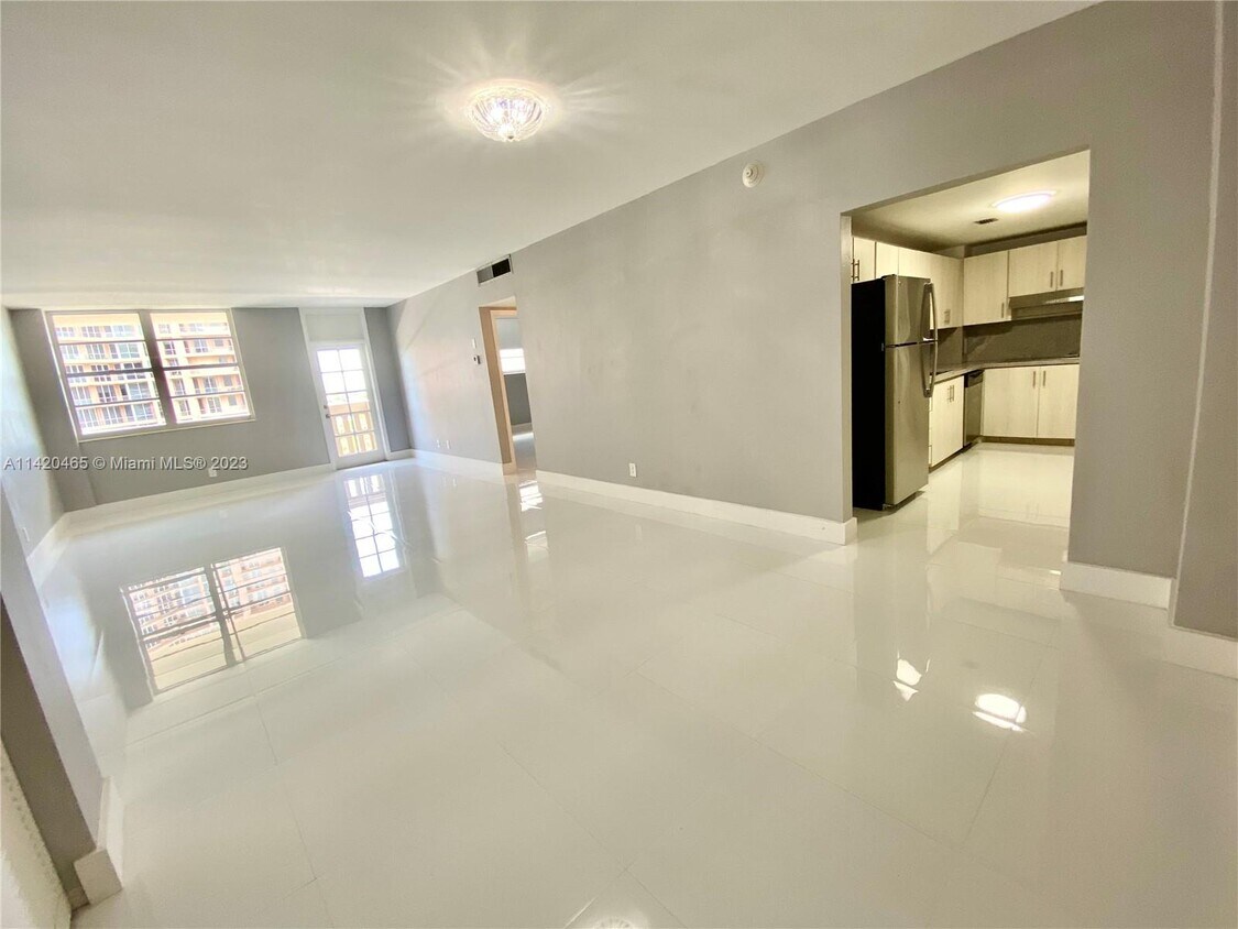 90 Edgewater Dr Unit 722, Miami, FL 33133 Condo for Rent in Miami, FL