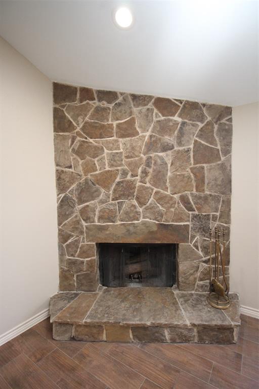 Building Photo - 13 Hideaway Dr