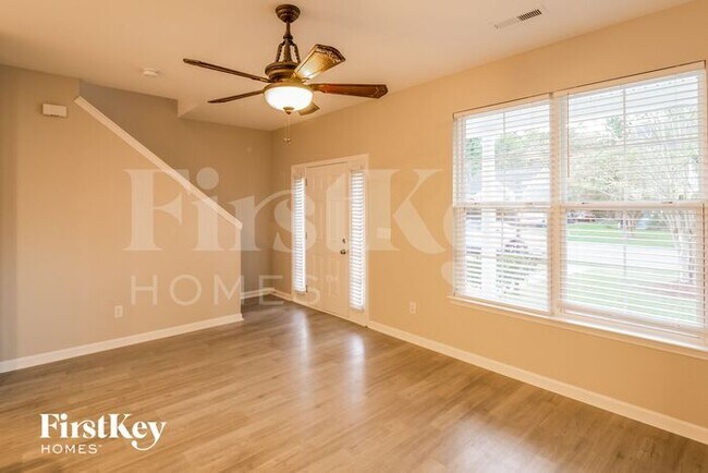Foto del edificio - 8954 Planters Row Ln