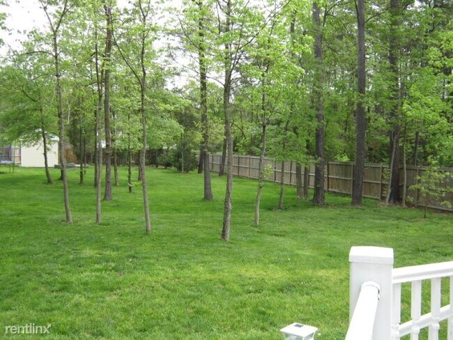 Building Photo - 5 br, 3.5 bath House - 9255 Glen Meadow Ln