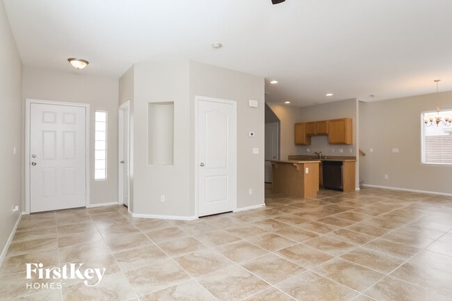 Foto del edificio - 624 Summit Valley Ln