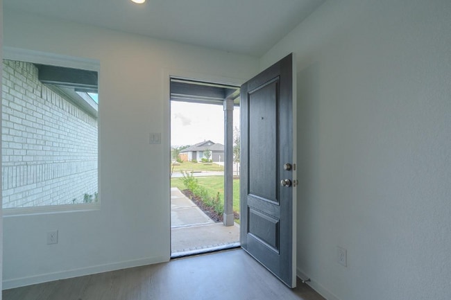 Foto del edificio - 6814 Flowering Ginger Ln