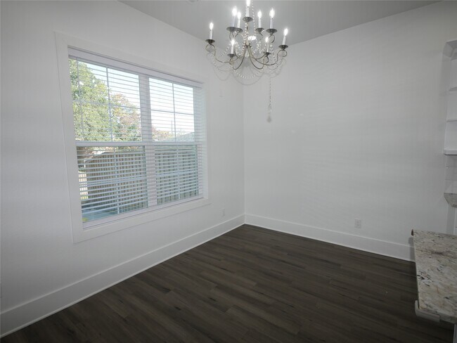 Building Photo - 9013 Gabriel St