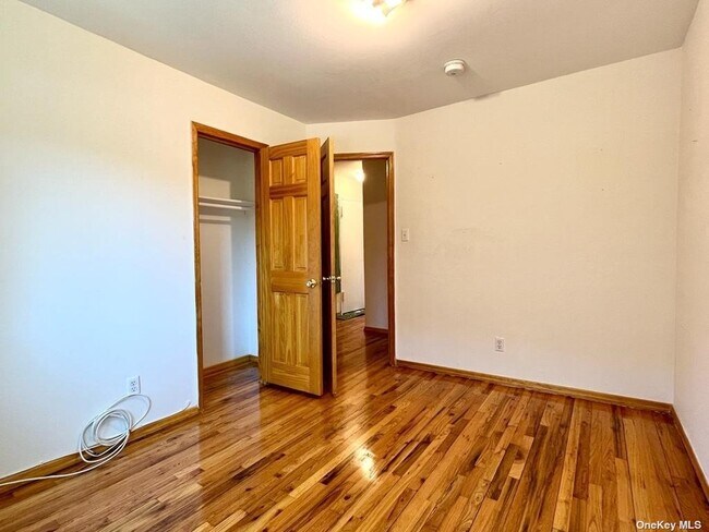 Building Photo - 20-52-52 45th St