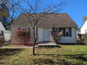 Building Photo - 549 S Ashburton Rd