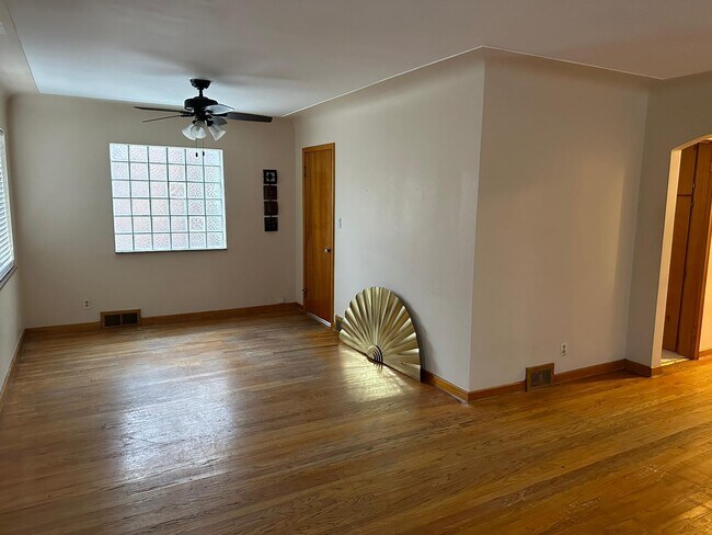 Foto del edificio - 4121 Harvard Rd