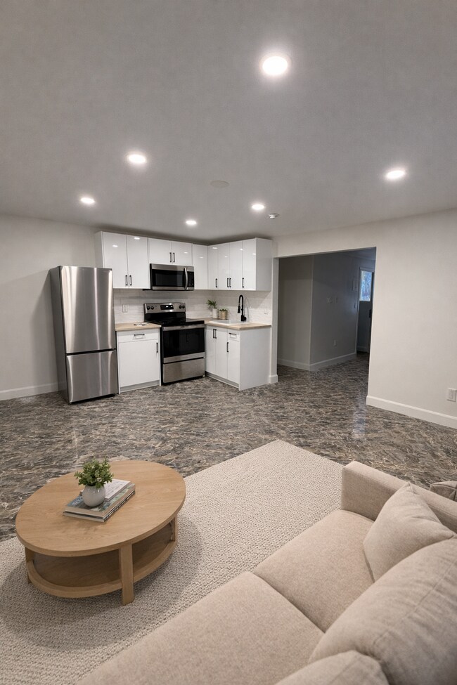 Photo du bâtiment - 7800 Lundy's Ln