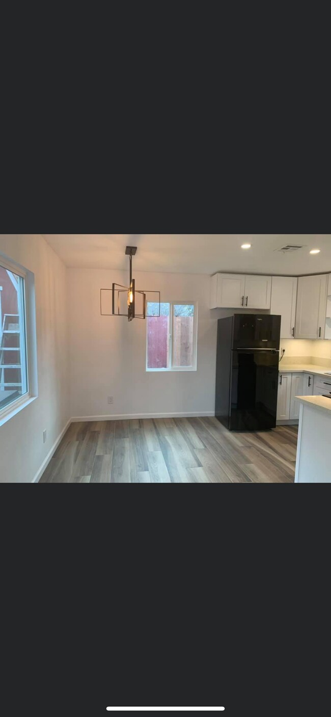 Foto del edificio - 4710 Townsend Ave