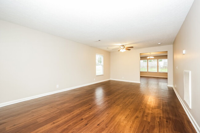 Foto del edificio - 3428 Chandler Cove Way