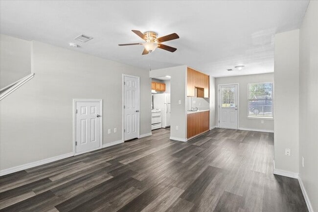Building Photo - 14859 Angela Dr