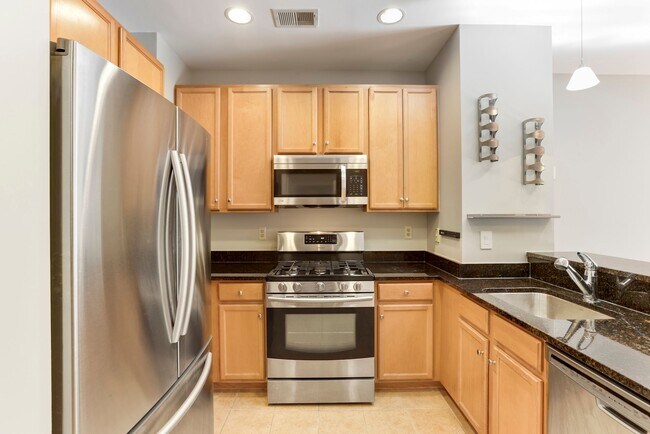 Foto del edificio - 2665 Prosperity Ave