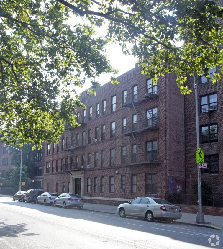 Building Photo - 1090 E New York Ave