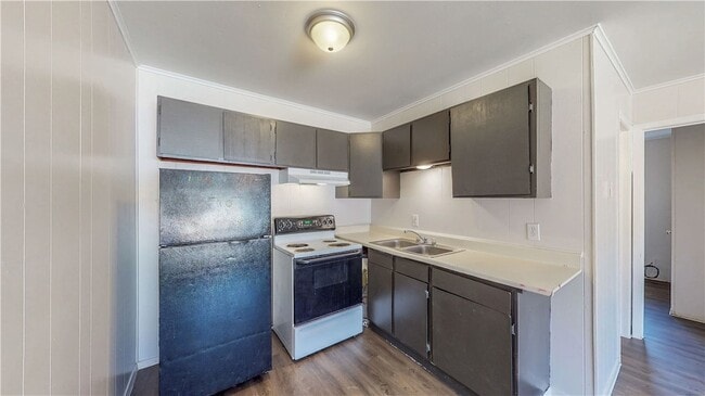 Building Photo - 206 Lynn Dr