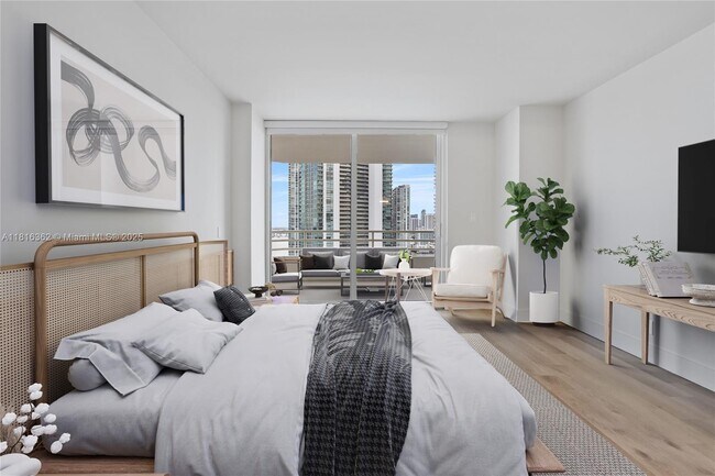 Foto del edificio - 555 NE 34th St