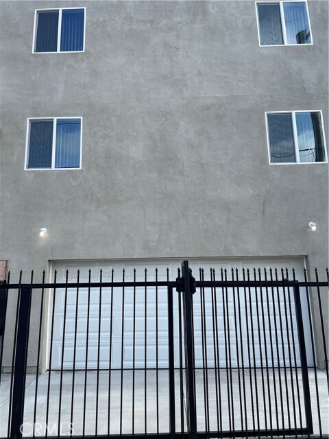 Foto del edificio - 1432 E 20th St