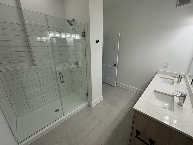 Interior Photo - The Argos Apartments on The Beltline