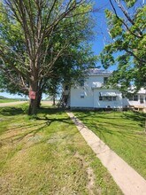 Building Photo - 13954-13956 WI-27