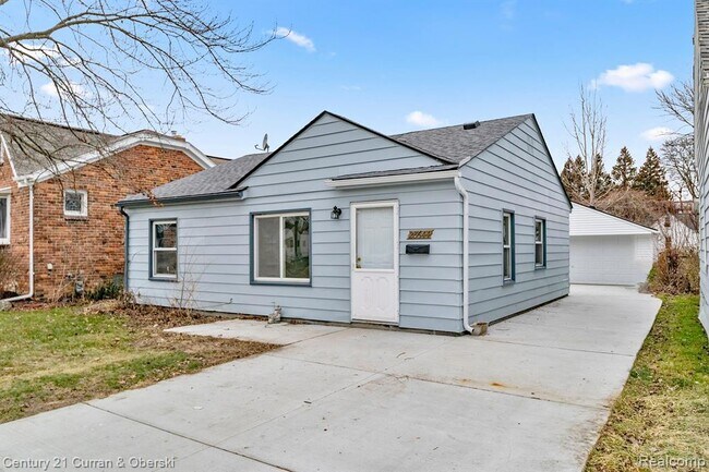 Building Photo - 28644 Beechwood Ave