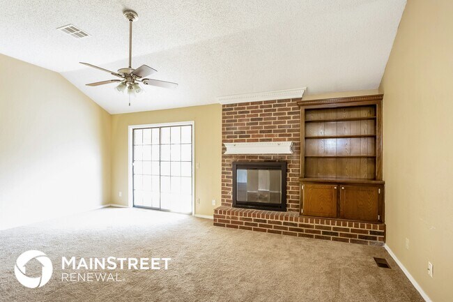 Foto del edificio - 8412 Breezewood Dr