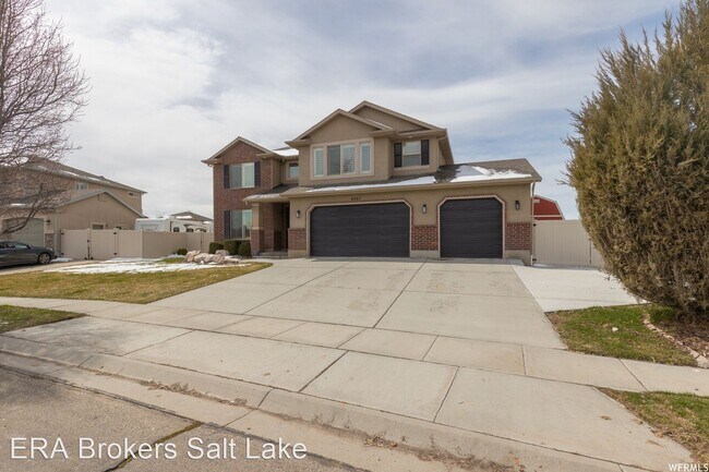 Building Photo - 4 br, 2.5 bath House - 4467 W 5850 S