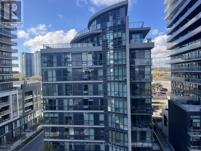 Building Photo - 60 Annie Craig Dr