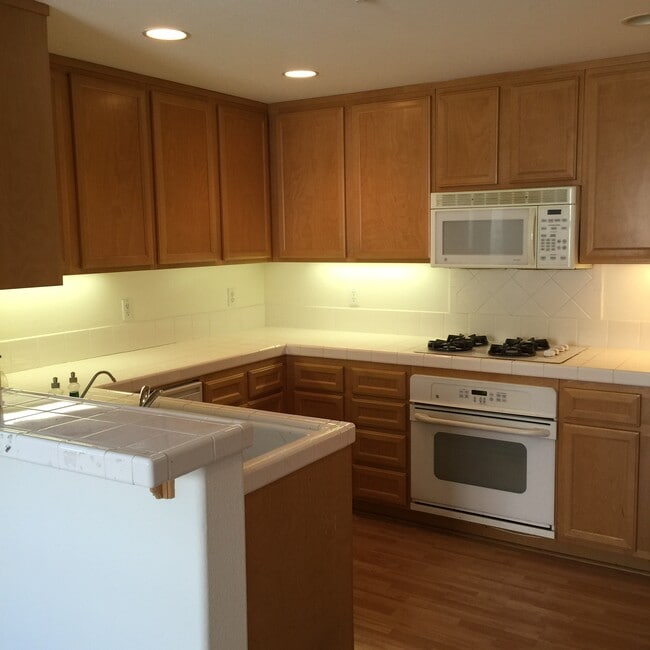 Building Photo - 27228 Sycamore Meadow Dr